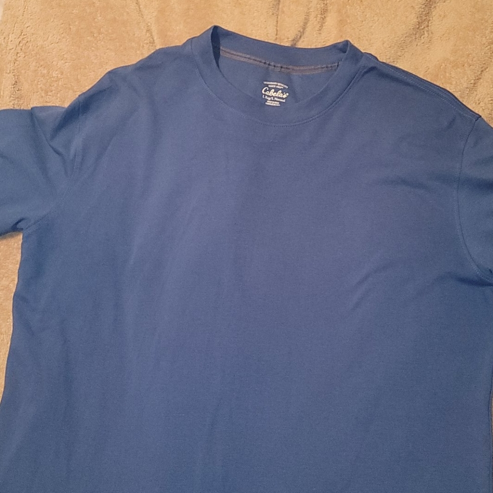 Crazy Dog Distressed T-Shirt Large & Cabelas T-Shirt Large. 2 T- Shirts Bundle - Picture 3 of 12